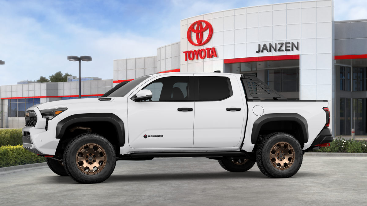 2026 Toyota Tacoma i-FORCE MAX Trailhunter