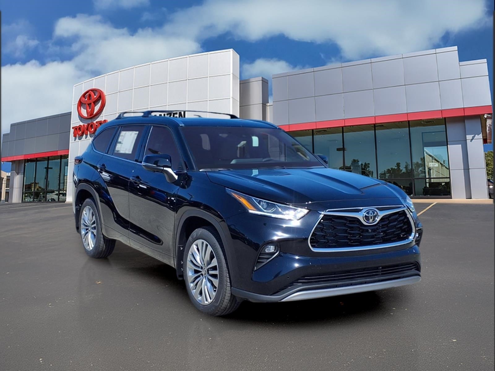 2026 Toyota Highlander Platinum AWD's photo