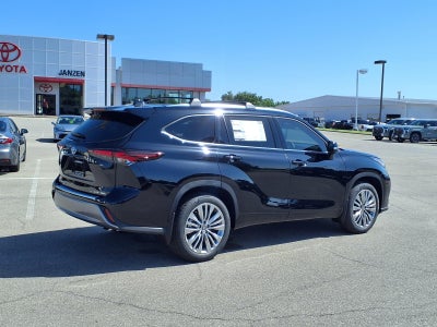 2026 Toyota Highlander Platinum