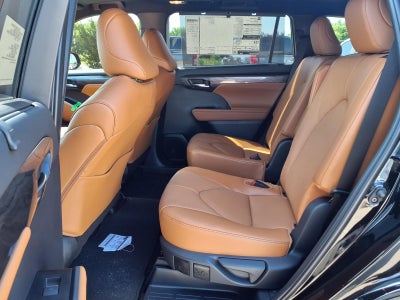 2026 Toyota Highlander Platinum