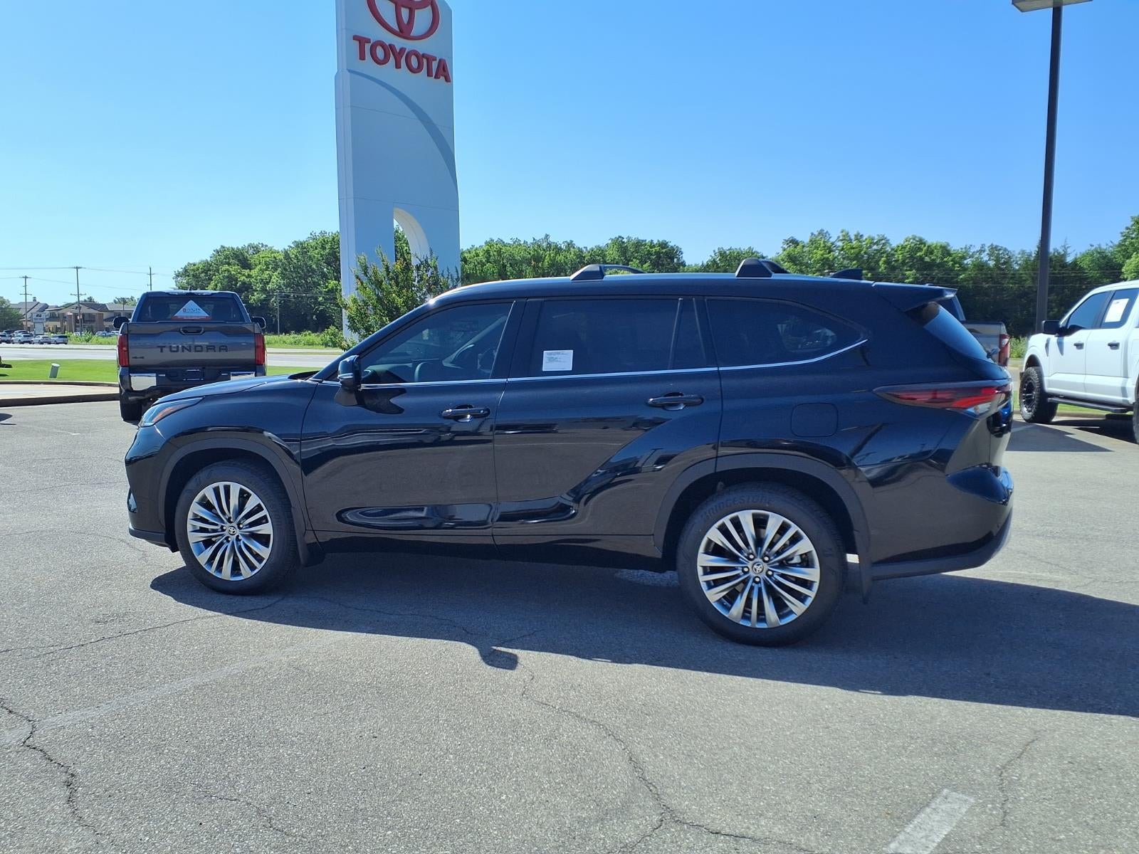 2026 Toyota Highlander Platinum
