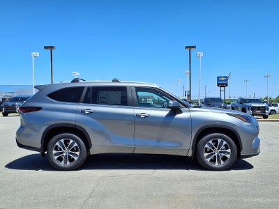 2026 Toyota Highlander XLE