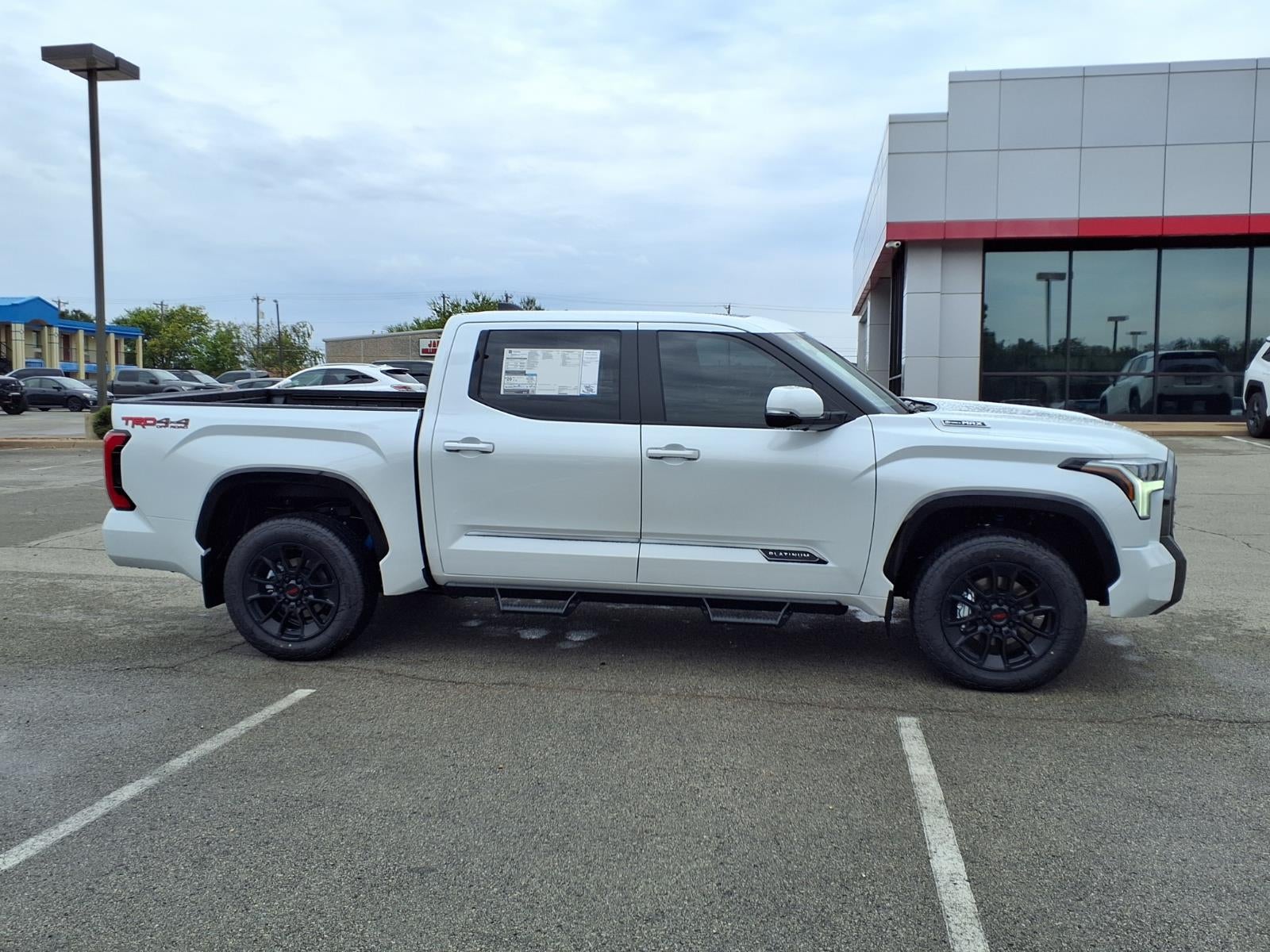 2026 Toyota Tundra i-FORCE MAX Platinum i-FORCE MAX
