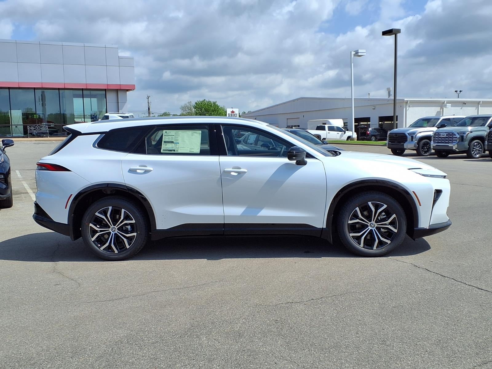 2026 Toyota Crown Signia XLE