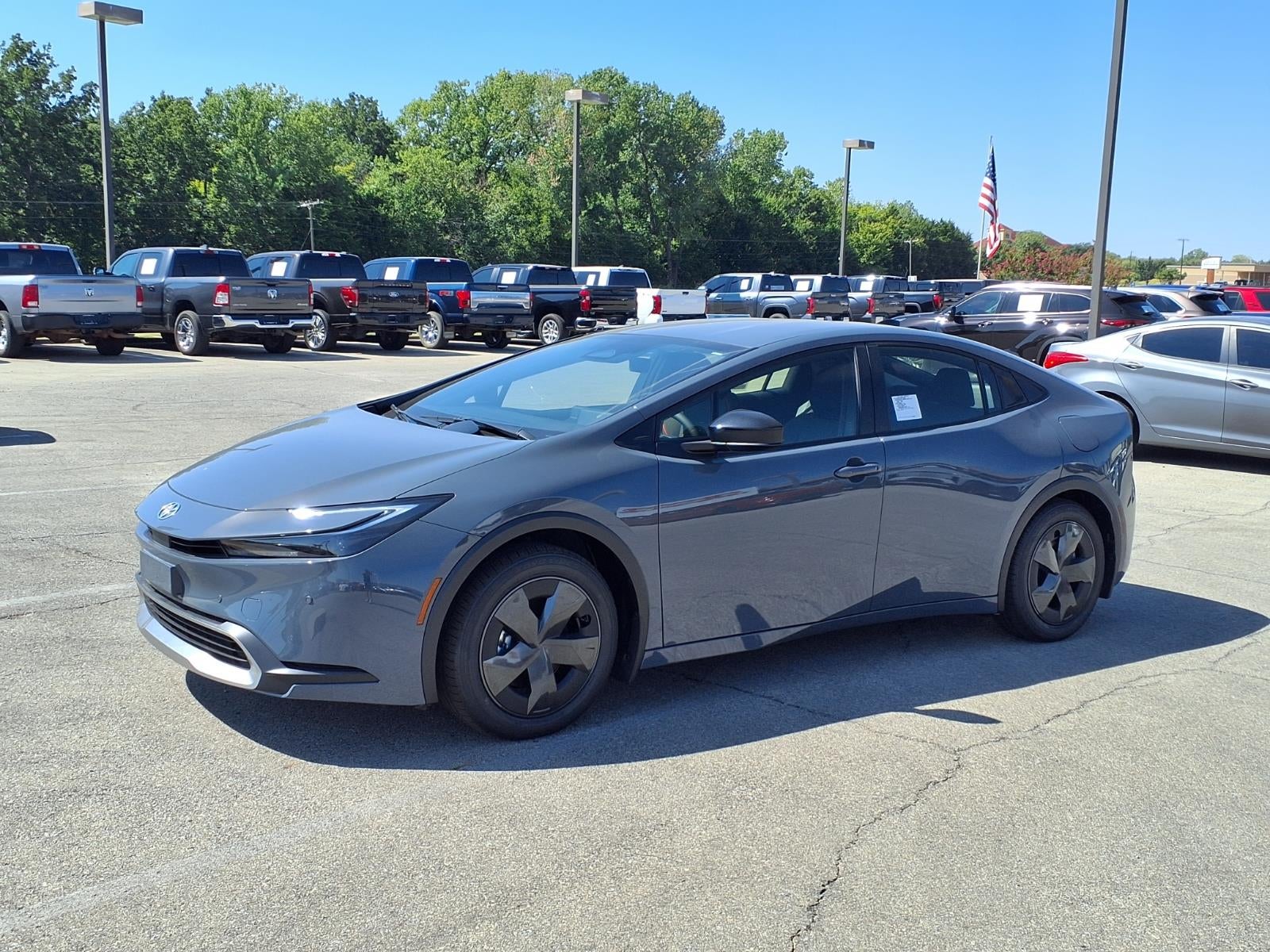 2027 Toyota Prius Plug-in Hybrid SE