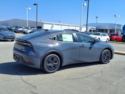 2027 Toyota Prius Plug-in Hybrid SE