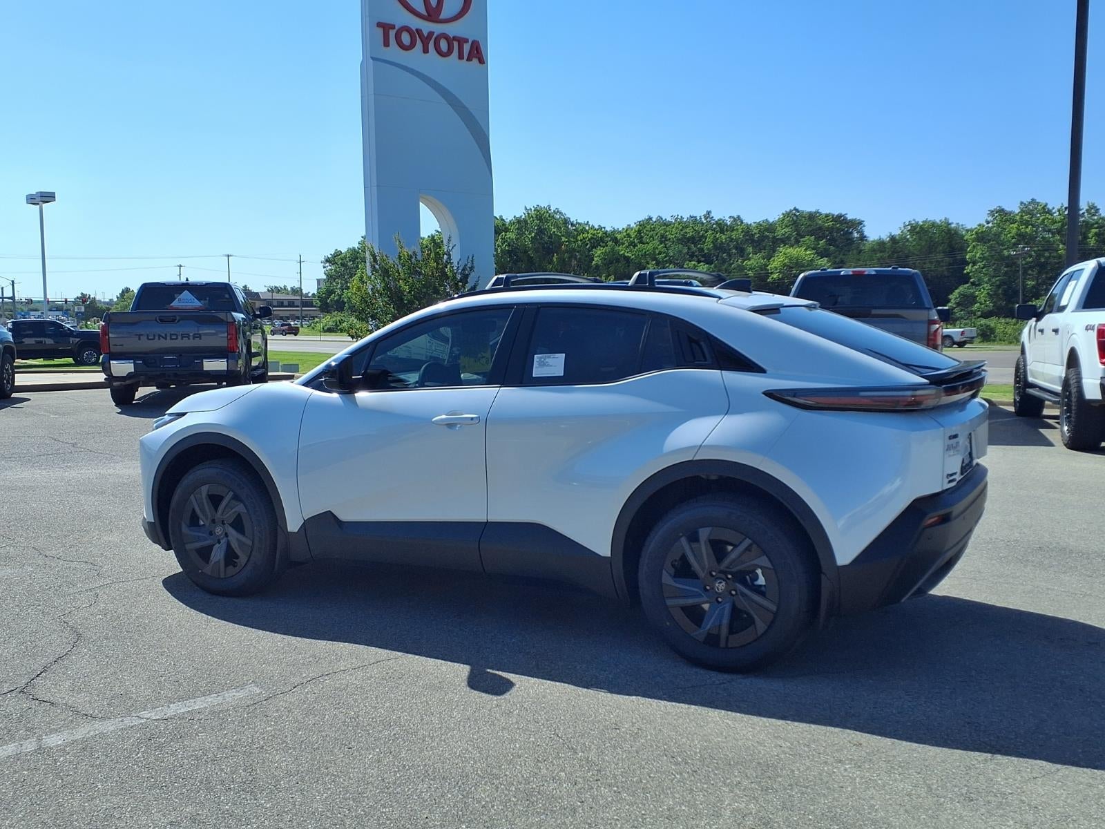 2026 Toyota C-HR SE