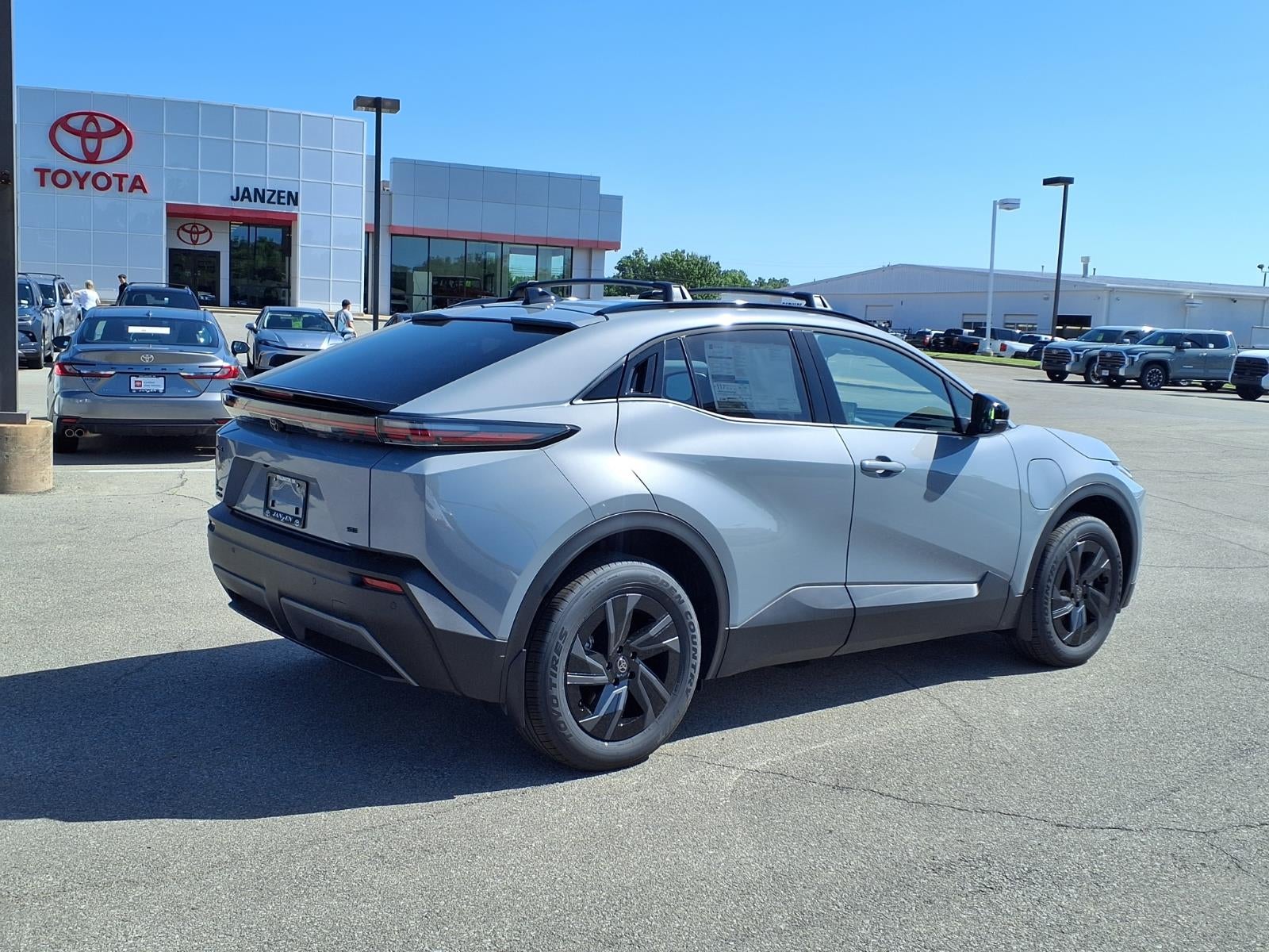 2026 Toyota C-HR SE