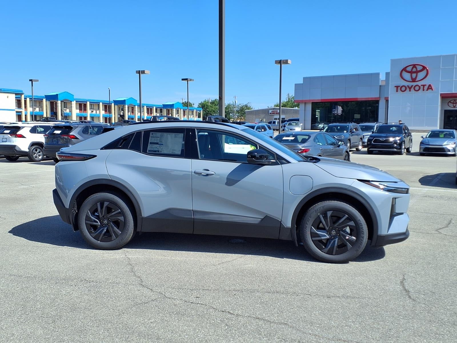 2026 Toyota C-HR SE