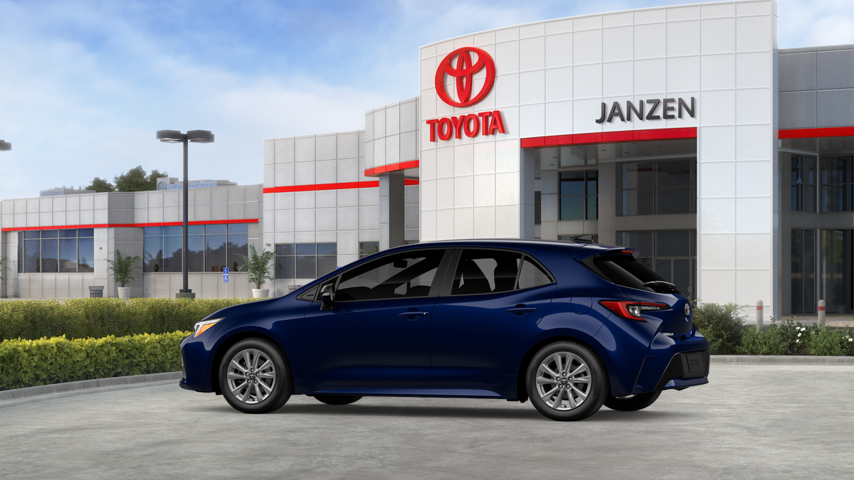 2027 Toyota Corolla Hatchback SE