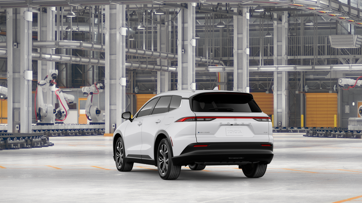 2026 Toyota Toyota Crown Signia XLE