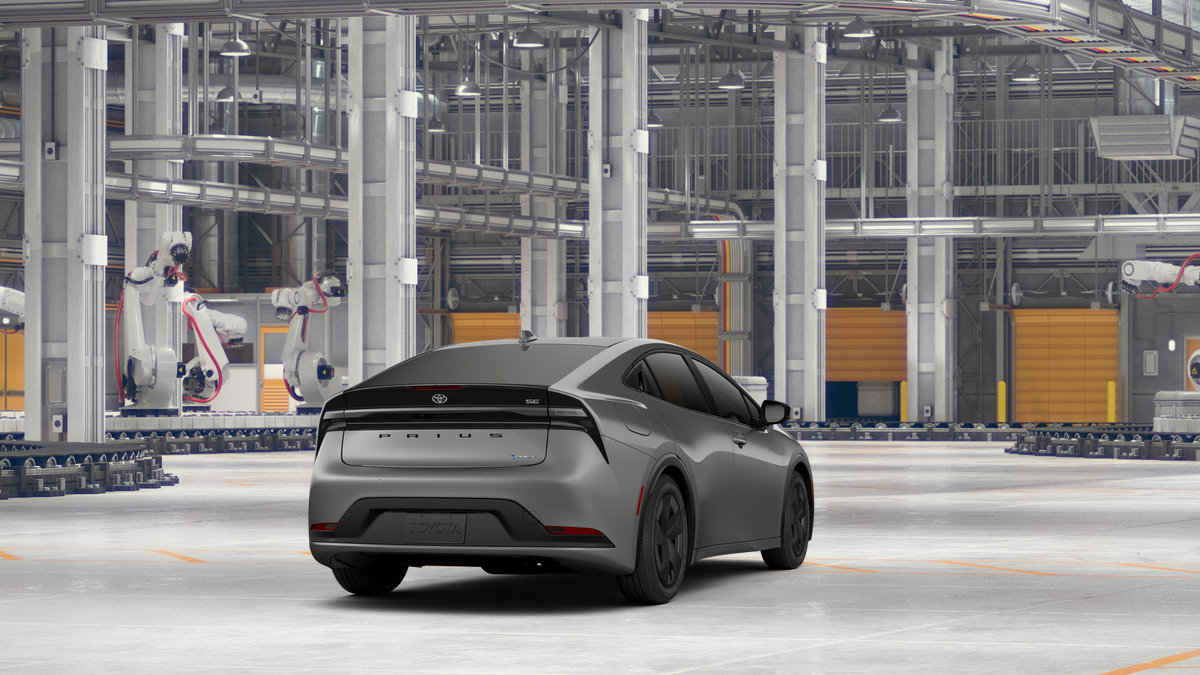 2027 Toyota Prius Plug-in Hybrid SE