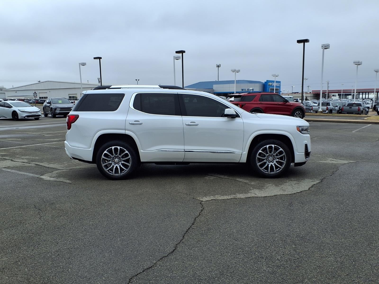 2023 GMC Acadia Denali