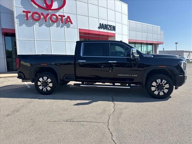 2025 GMC Sierra 2500HD Denali