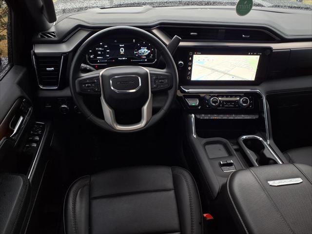 2025 GMC Sierra 2500HD Denali