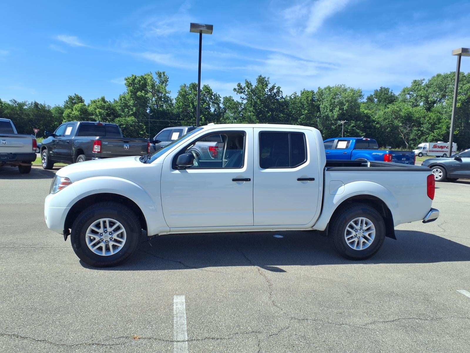 Used 2015 Nissan Frontier SV with VIN 1N6AD0EV8FN748078 for sale in Stillwater, OK