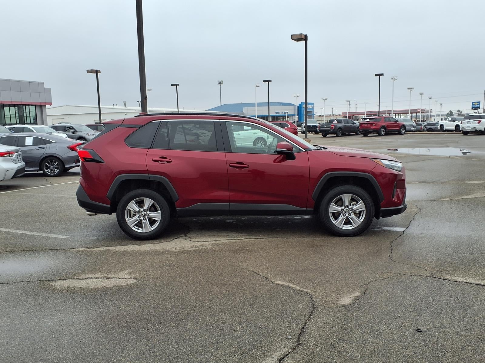 2025 Toyota RAV4 XLE