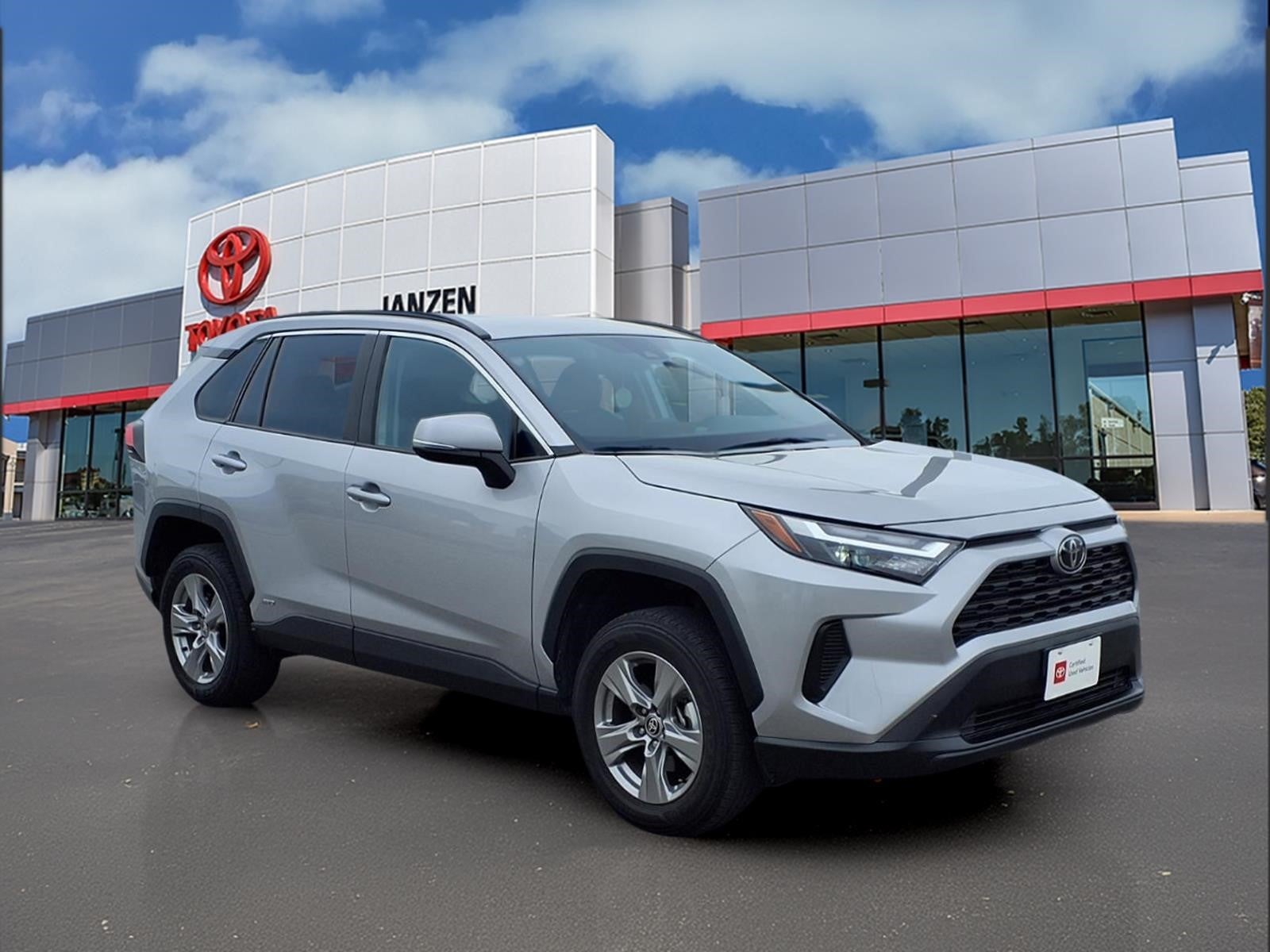 2025 Toyota RAV4 Hybrid XLE