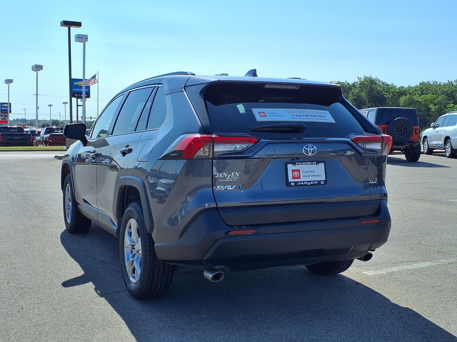 2025 Toyota RAV4 XLE