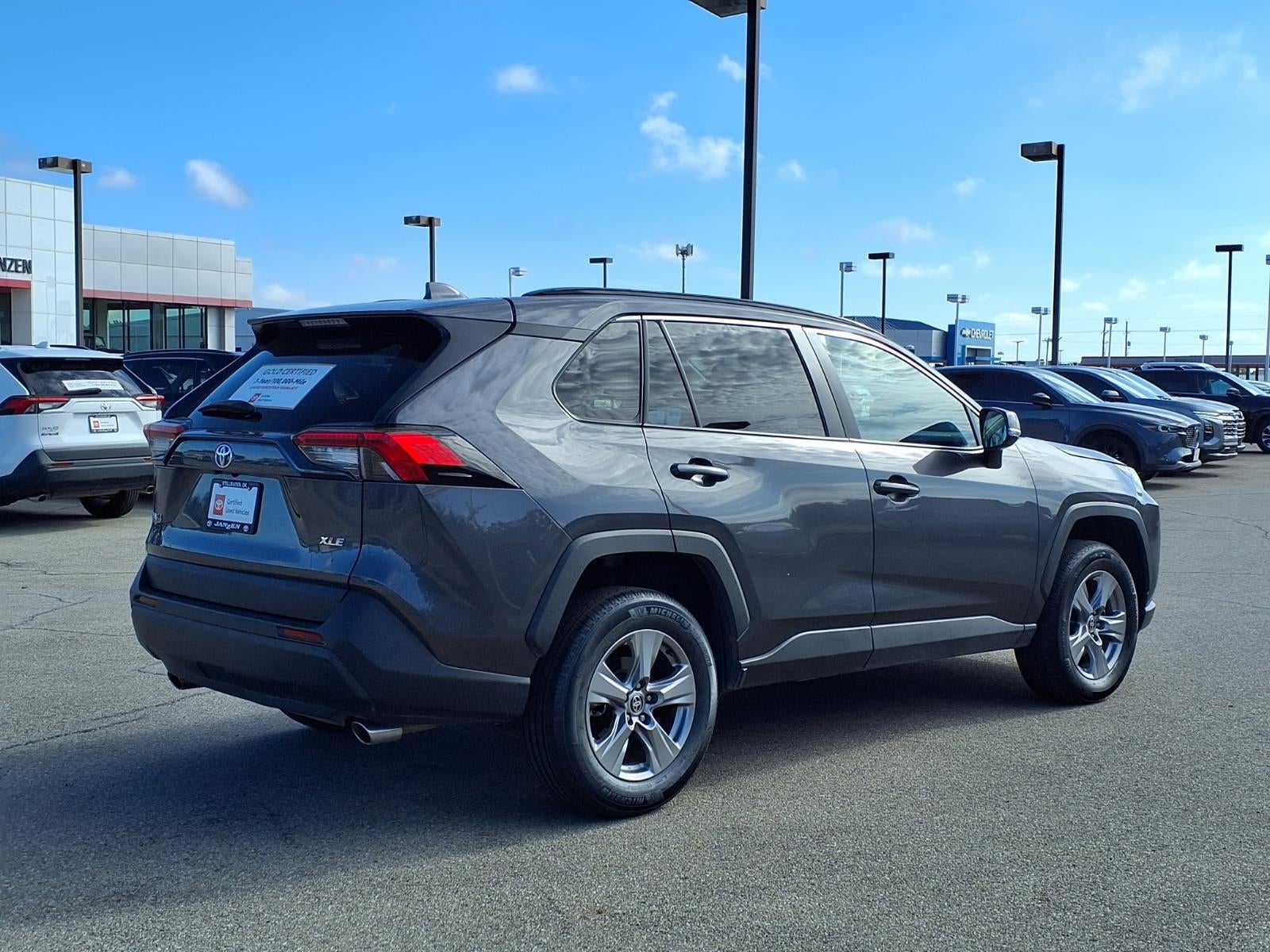 2025 Toyota RAV4 XLE