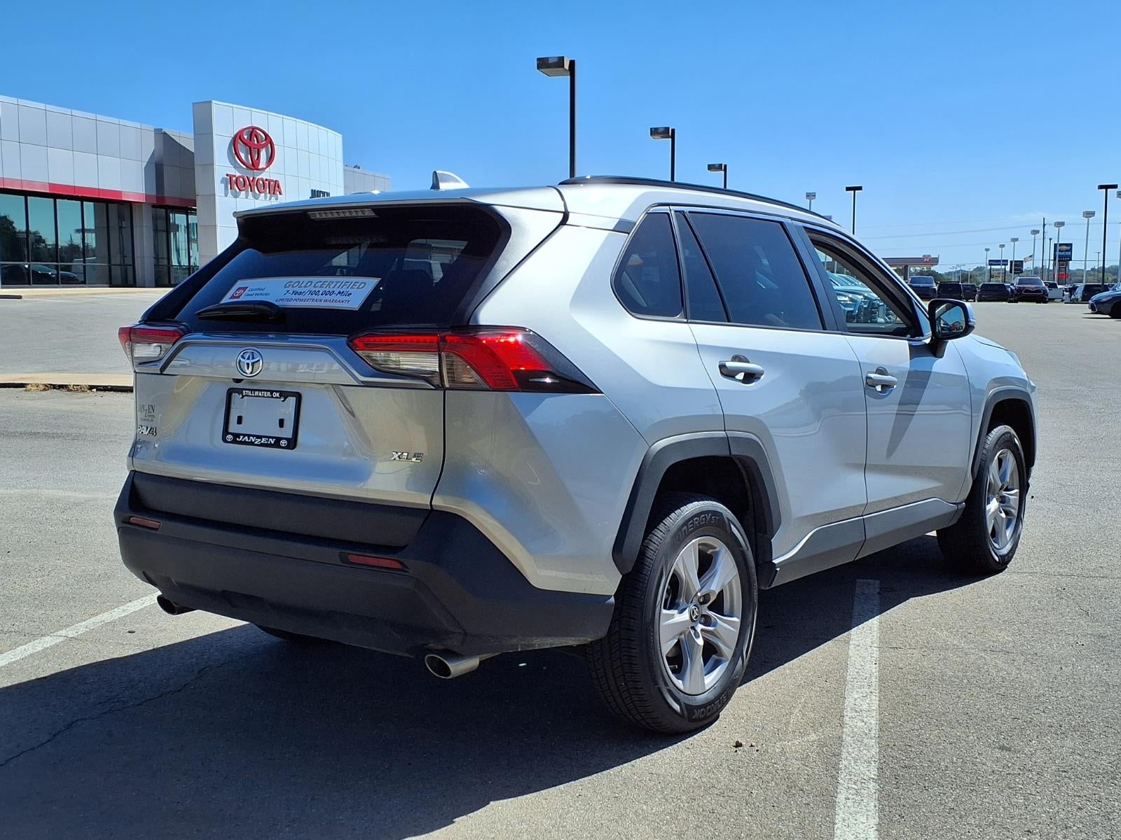 2025 Toyota RAV4 XLE