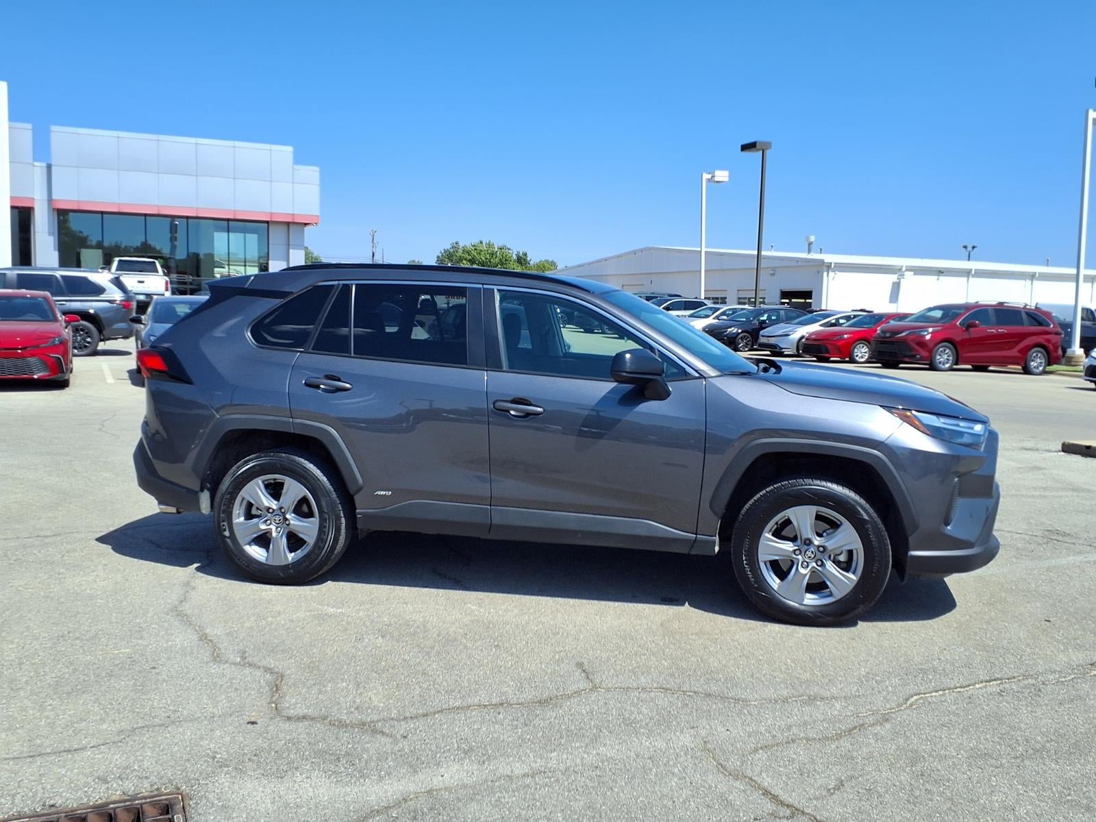 2025 Toyota RAV4 Hybrid LE