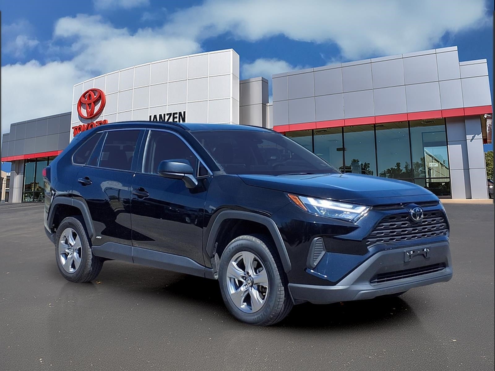 2025 Toyota RAV4 Hybrid LE