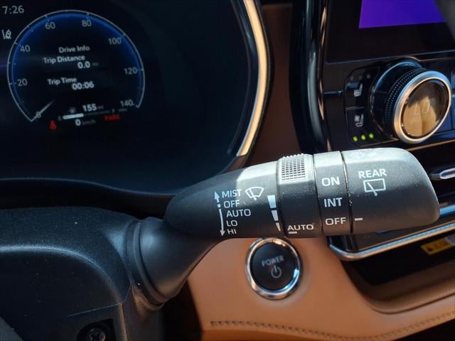 2023 Toyota Highlander Hybrid Platinum