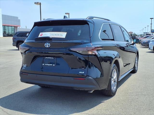 2025 Toyota Sienna XLE 8 Passenger