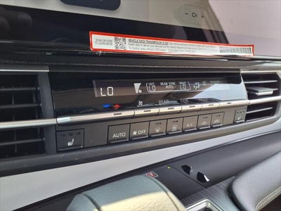 2025 Toyota Sienna XLE 8 Passenger