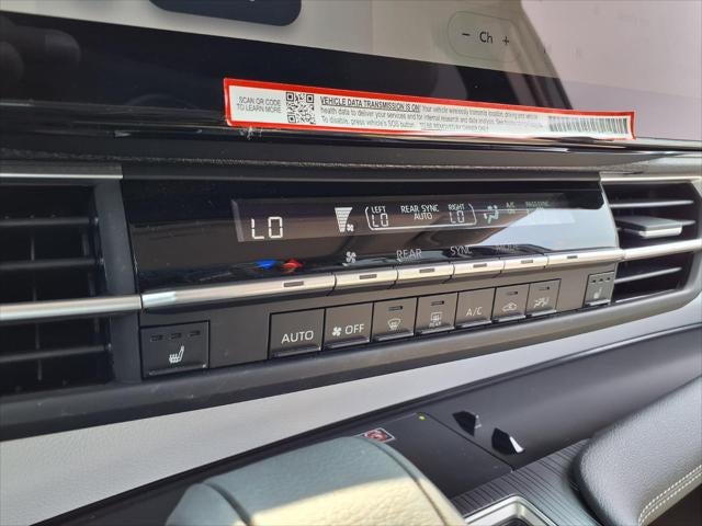 2025 Toyota Sienna XLE 8 Passenger