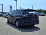 2025 Toyota Sienna XLE 8 Passenger