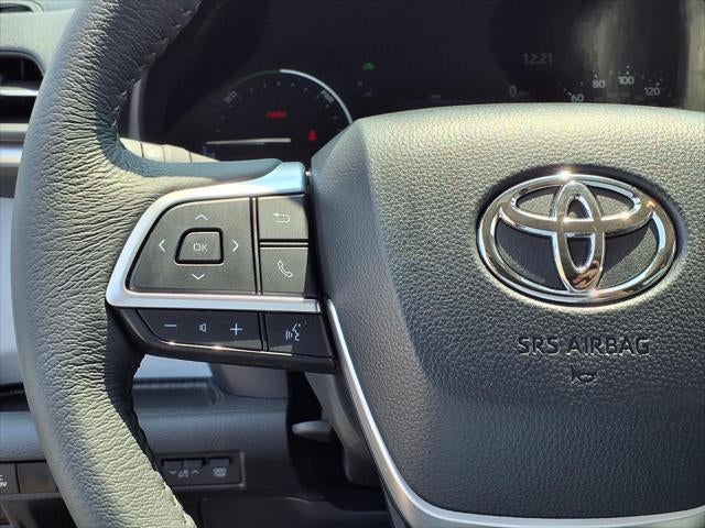 2025 Toyota Sienna XLE 8 Passenger