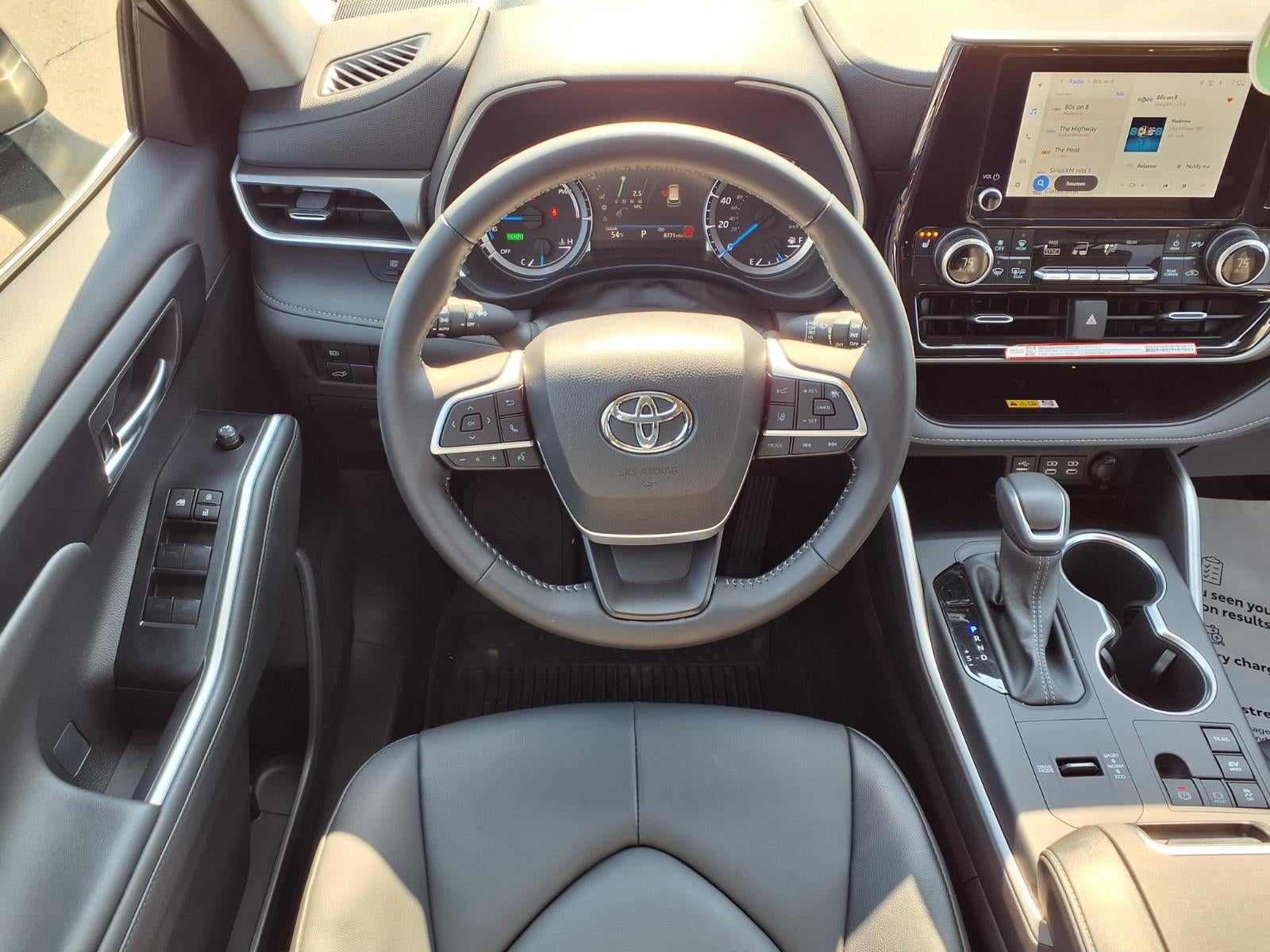 2025 Toyota Highlander Hybrid XLE