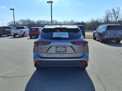 2025 Toyota Highlander Hybrid XLE