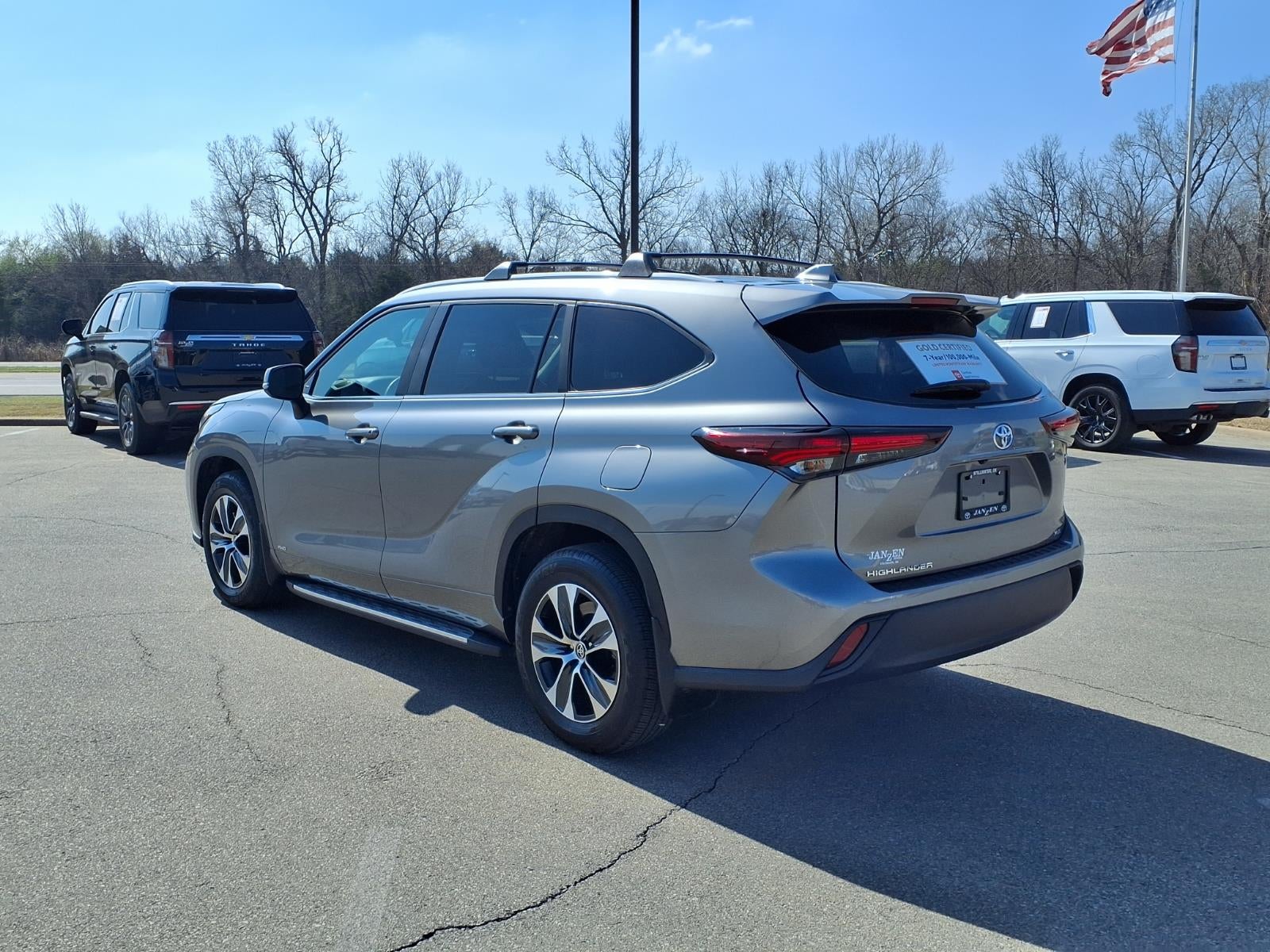 2025 Toyota Highlander Hybrid XLE