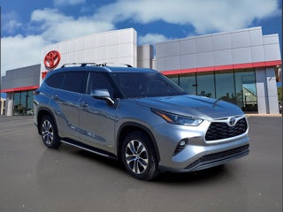 2025 Toyota Highlander Hybrid XLE