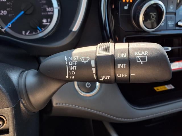 2025 Toyota Highlander Hybrid XLE