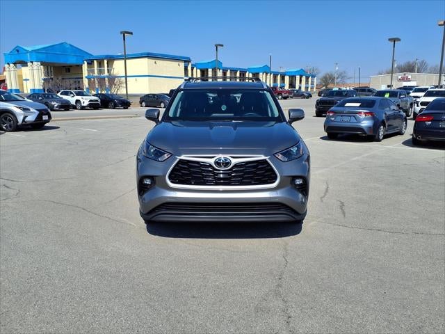 2025 Toyota Highlander Hybrid XLE