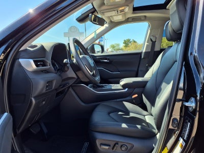 2026 Toyota Highlander Hybrid XLE