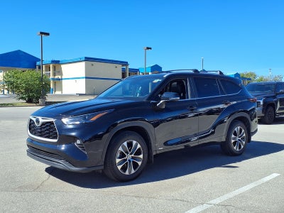 2026 Toyota Highlander Hybrid XLE