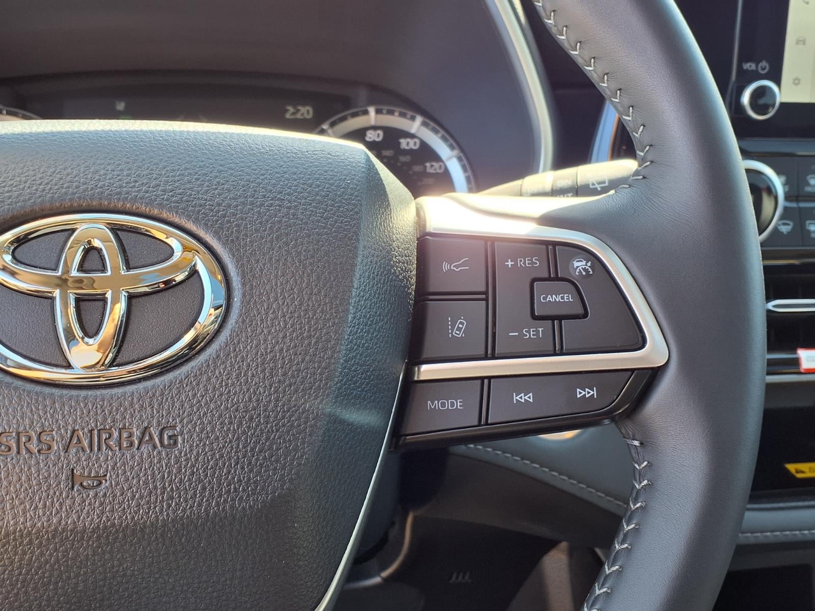 2026 Toyota Highlander Hybrid XLE