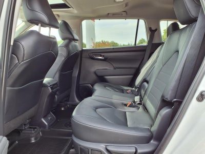 2025 Toyota Highlander XLE