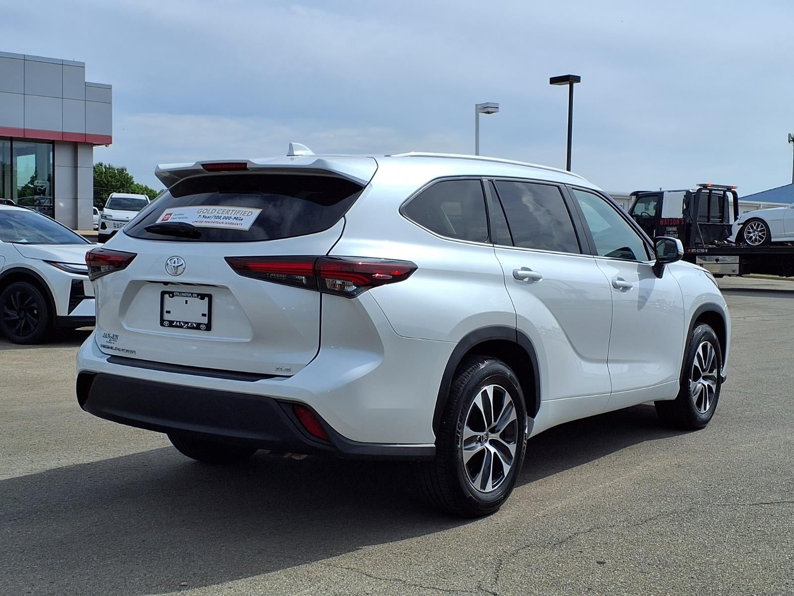 2025 Toyota Highlander XLE