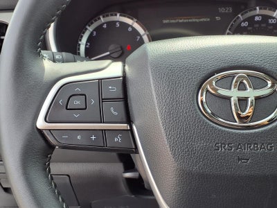 2025 Toyota Highlander XLE