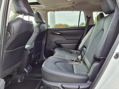 2025 Toyota Highlander XLE