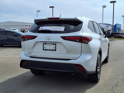 2025 Toyota Highlander XLE