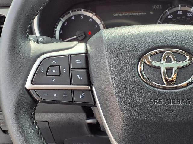 2025 Toyota Highlander XLE