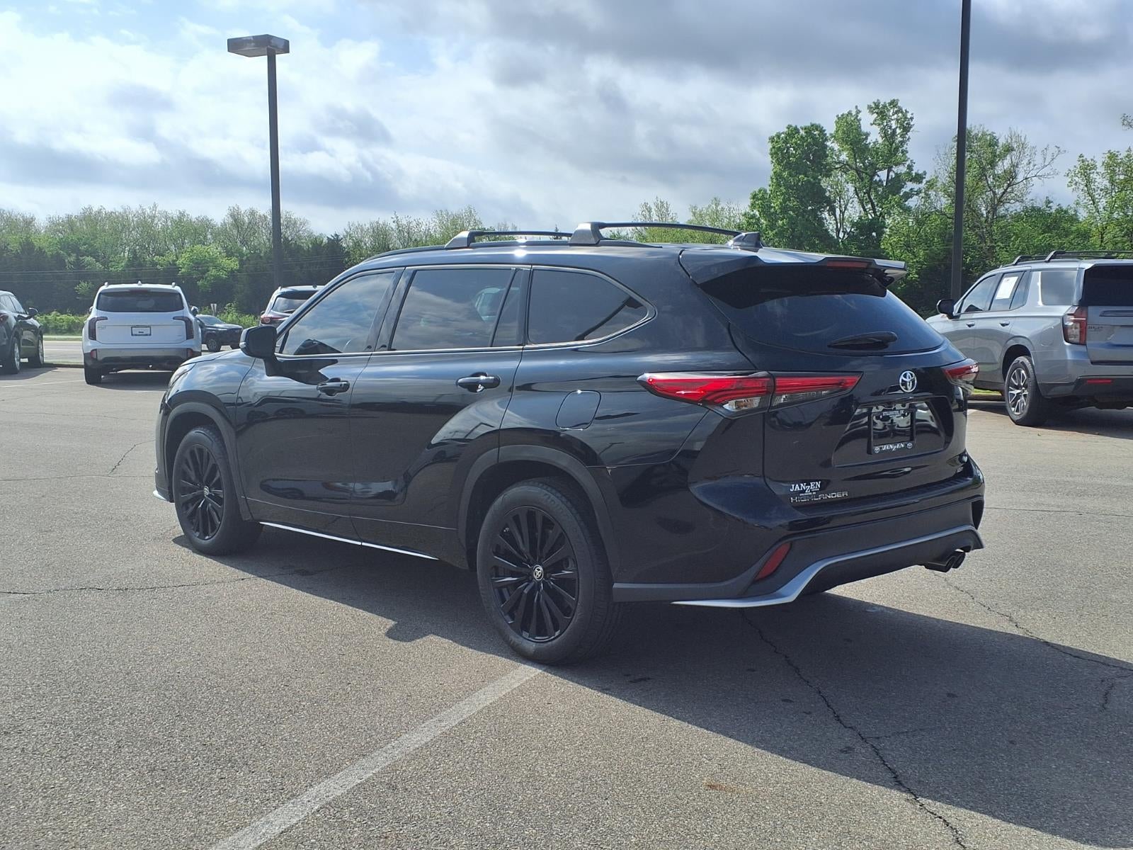 2023 Toyota Highlander XSE