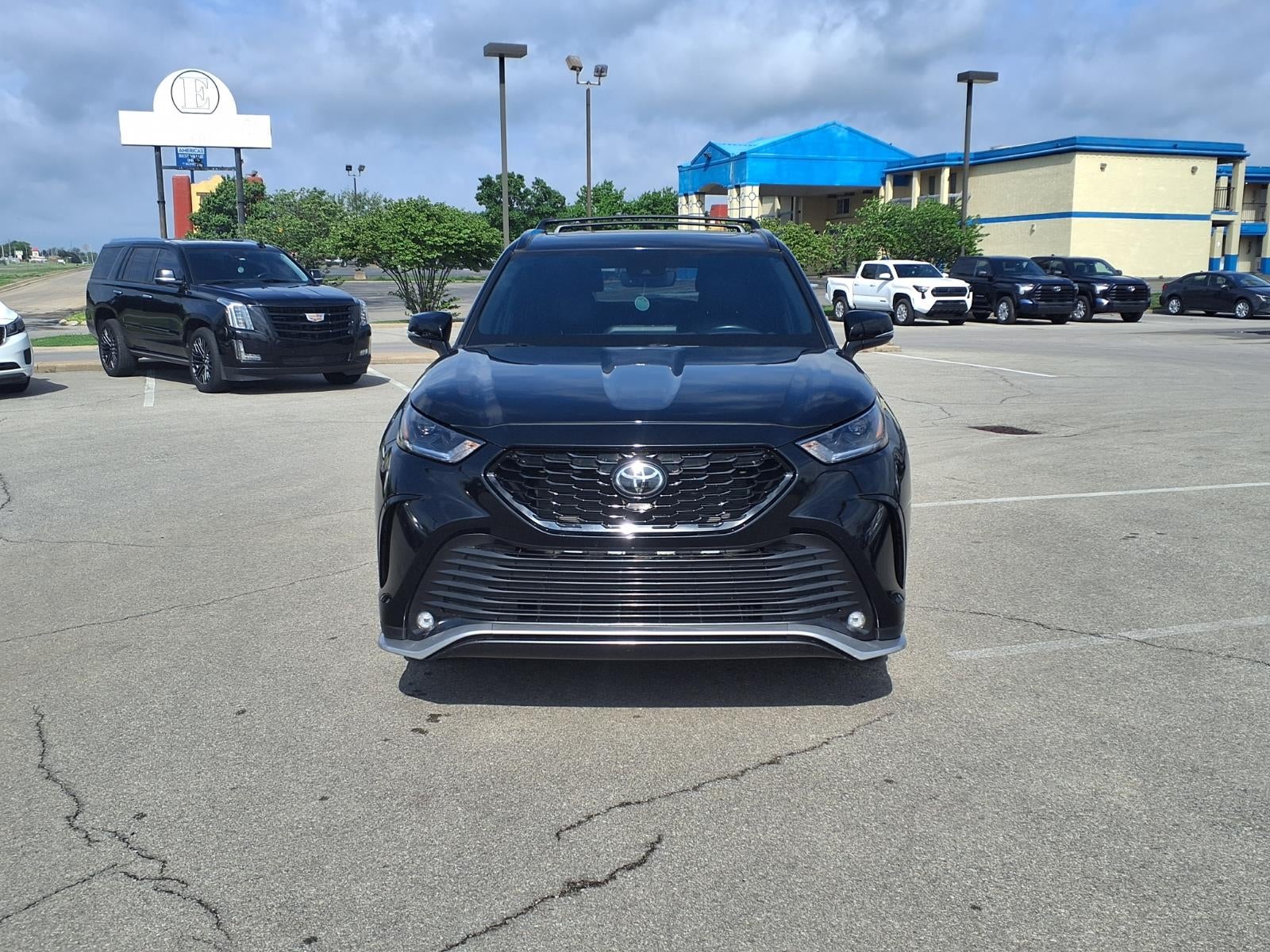 2023 Toyota Highlander XSE